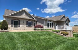 203 Heritage Crossing SE, Sugarcreek, OH 44681