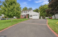 980 DECKER Lane, WARMINSTER, PA 18974