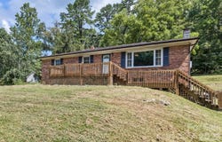 379 Bee Tree Road, Swannanoa, NC 28778