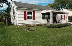 27321 Academy Street, Roseville, MI 48066