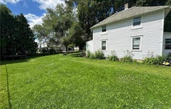 327 9 1/2 Street S, Sauk Centre, MN 56378