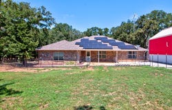 203 Eastern Valley Lane, Whitesboro, TX 76273