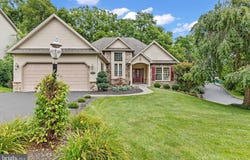 2403 ROLLING HILLS DRIVE, MECHANICSBURG, PA 17055