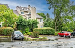 2 Farnham Square, Sayreville, NJ 08859