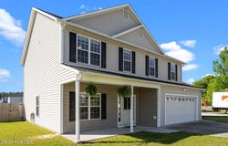 111 Woods Run Circle, Richlands, NC 28574