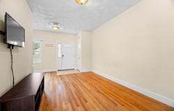 2 Adams Lane, North Providence, RI 02911