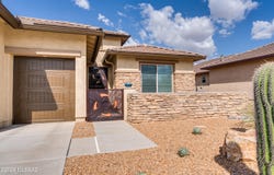 1084 N Grand Canyon Drive, Green Valley, AZ 85614