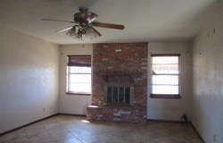 2725 COMANCHE Trail, Pampa, TX 79065-3115