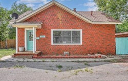111 N Crittenden Avenue, Mangum, OK 73554