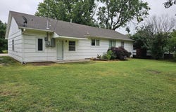 3105 N Walnut St, Hutchinson, KS 67502