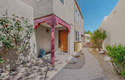9633 De Vargas Loop NE, Albuquerque, NM 87109