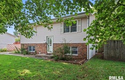 2269 Watch Avenue, Springfield, IL 62702