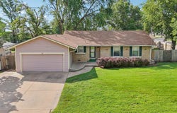7421 W Hale Ave, Wichita, KS 67212