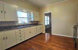 207 E Antelope Street, Girard, KS 66743
