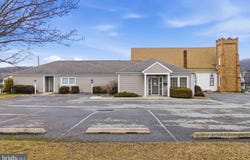 135 E 3RD Street, MOUNT CARMEL, PA 17851