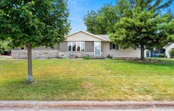 1240 DEPERE Street, MENASHA, WI 54952