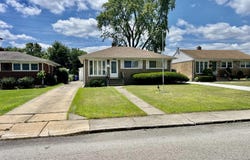 152 W 29th Place, Chicago Heights, IL 60411