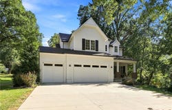 5917 W 61st Terrace, Mission, KS 66202