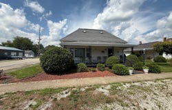 610 G St NE, Linton, IN 47441