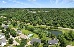 918 Forest Lake Court, Ballwin, MO 63021