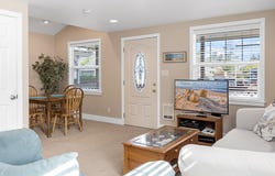 721 12TH AVE, Seaside, OR 97138