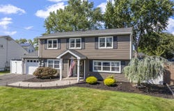 92 Southwood Drive, Old Bridge, NJ 08857