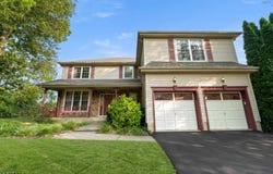 132 Pudding Stone Way, Lopatcong Twp., NJ 08865-2069