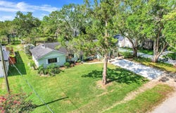 410 E GULLEY AVENUE, OAKLAND, FL 34760