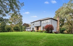 7668 Creekwood Lane, Victor, NY 14564