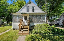 238 4th Avenue, Three Rivers, MI 49093