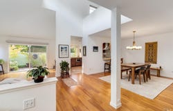 2328 Lakeview Drive, Santa Rosa, CA 95405