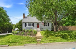 229 Old Salem Road, Norwich, CT 06360