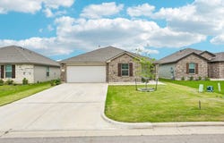 1423 Athan Dr, Belton, TX 76513