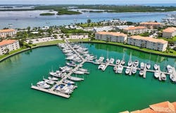 22 SW Harbour Isle Drive W unit: 105, Fort Pierce, FL 34949