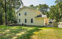 2 Elizabeth Ann Drive, Johnston, RI 02919