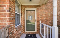 834 W Lake Circle, Chesapeake, VA 23322