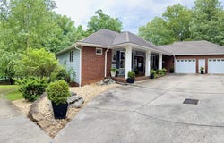133 Cove Point Rd, Spruce Pine, AL 35585
