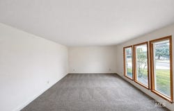 744 16th Ave E, Jerome, ID 83338