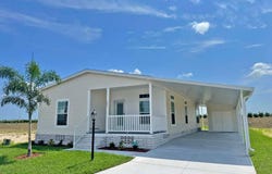 70 Fernandina Ave, Sebring, FL 33870