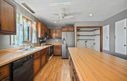 419 Heritage Road, Cedar Falls, IA 50613