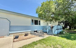 1021 N 4th St, Lincoln, KS 67455
