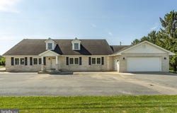 2860 STATE ROUTE 22, FREDERICKSBURG, PA 17026