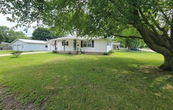 429 WEAVER Street, Nokomis, IL 62075