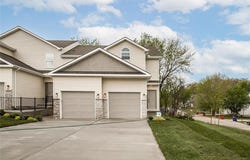 607 SW Shadow Glen Drive, Blue Springs, MO 64015