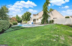 300 ELIZABETH Drive, SINKING SPRING, PA 19608