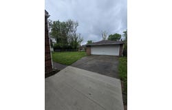 915 Cleophus Parkway, Lincoln Park, MI 48146