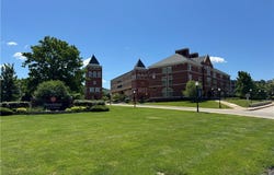 516 3rd St, California, PA 15419