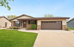 6120 S New York Avenue, Cudahy, WI 53110