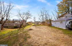 406 E 11TH Avenue, RANSON, WV 25438