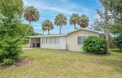 2880 1st Road, Vero Beach, FL 32968